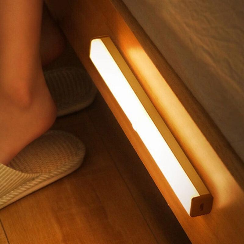 Luz guia KIQUNE com sensor de movimento e luz noturna de led - Point Smart